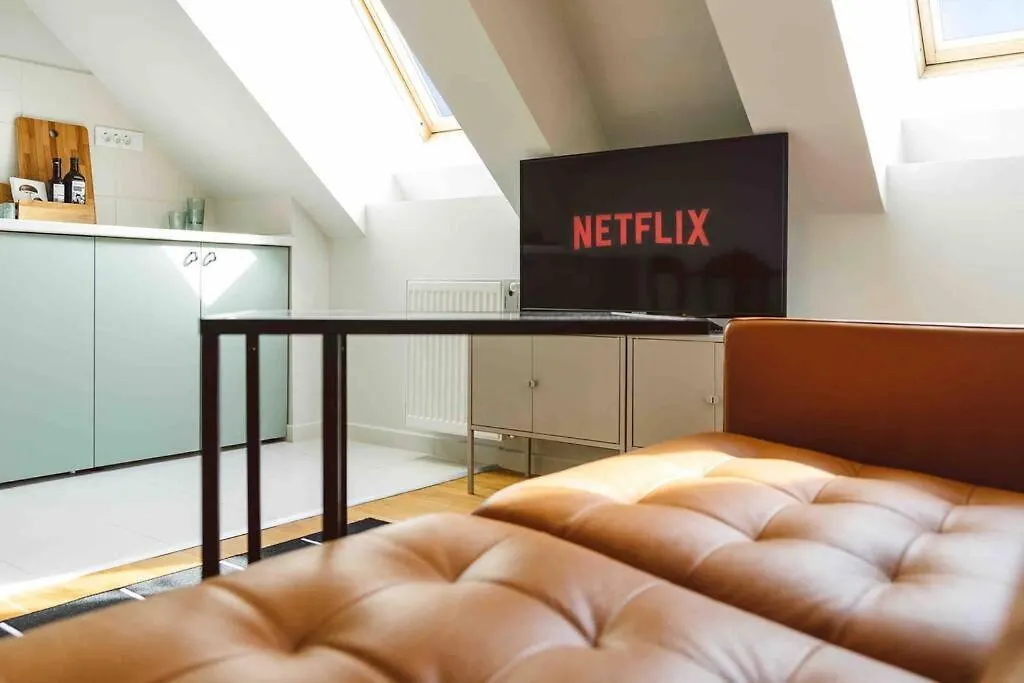 Apartment Vivando - Beautiful Studio B + Parking Bukarest