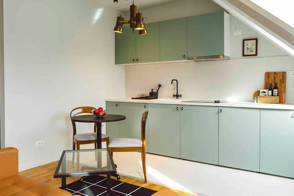 Vivando - Beautiful Studio B + Parking Bucarest Appartement