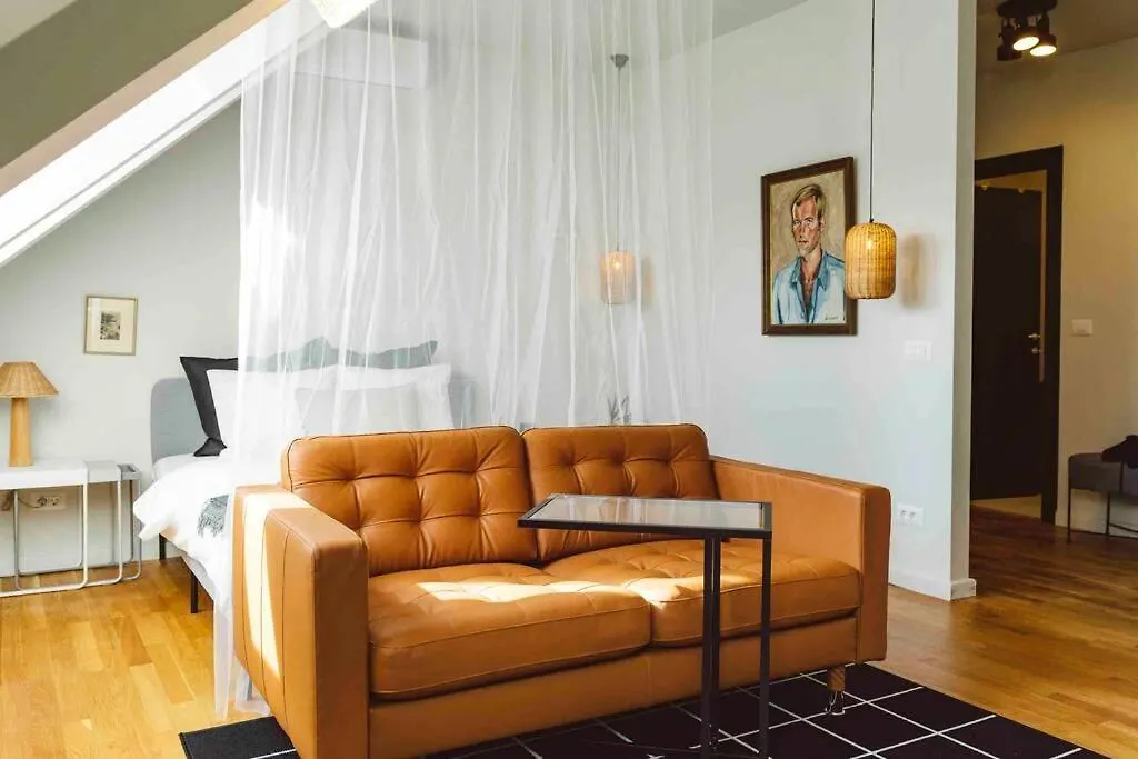 Vivando - Beautiful Studio B + Parking 부쿠레슈티